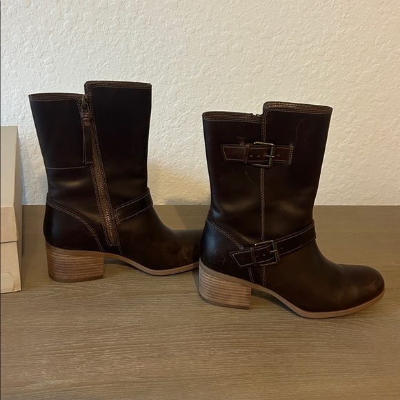 Clarks Dark Brown Leather Mid-Calf Boots - Picture 5 of 6